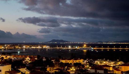 Claro Hostel Corralejo Bagian luar foto